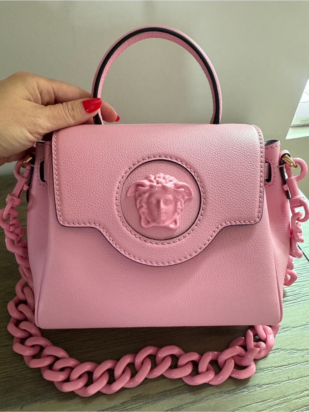 Versace La Medusa Small Pink Leather Top-Handle Bag with Chain Strap - Picture 3 of 12